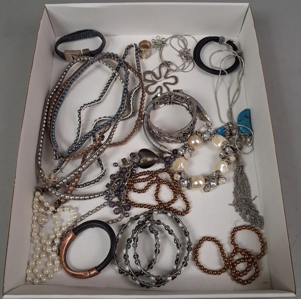 Diverse Bijouterier.