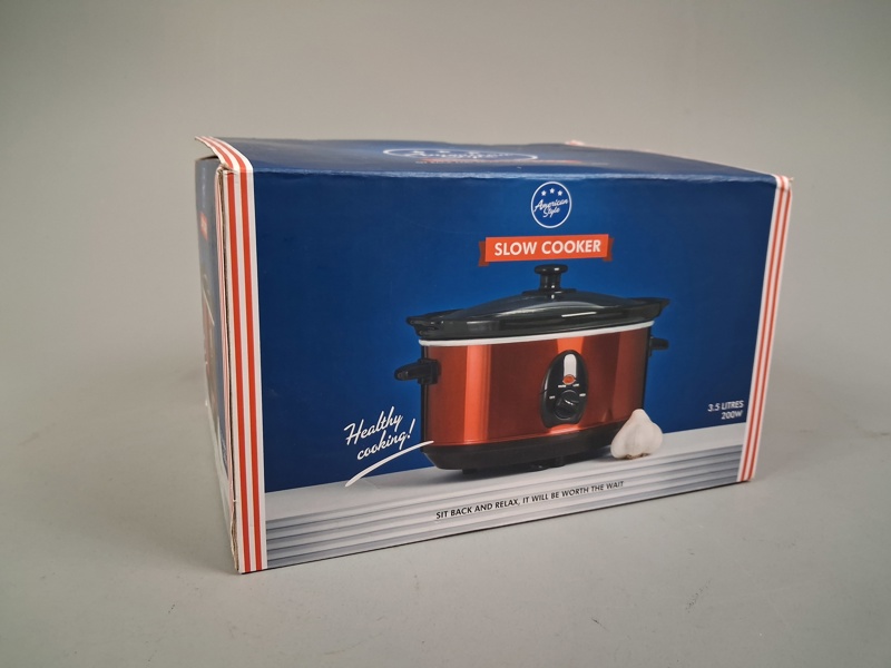 Slow Cooker. 3,5 Liters. Oanvänd.