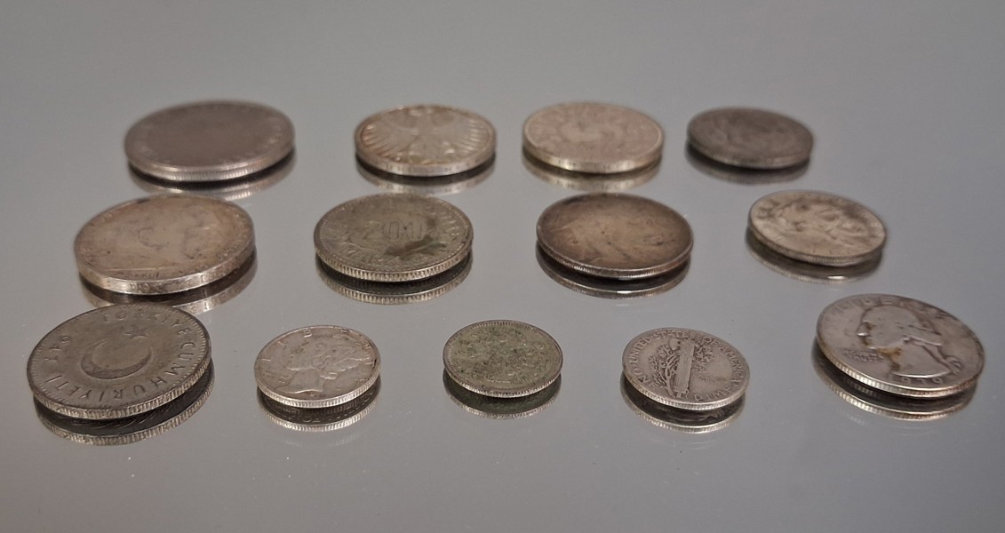 Utländska silvermynt, 101gram, olika länder.