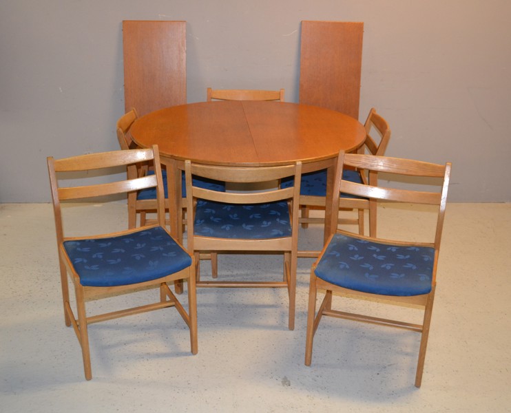 BENGT RUDA. Matgrupp, "Ulvö", IKEA, Bord+2 iläggsskivor & 6 stolar.