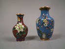 2 Vaser. "Cloisonné", Kina, mässing & emalj.