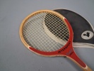 Äldre tennisracket Dunlop & Squashracket Intersport.