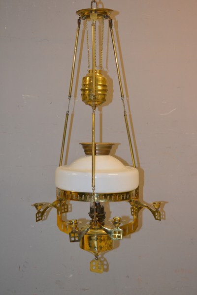 Takfotogenlampa. Mässing, 1900-talets första hälft.