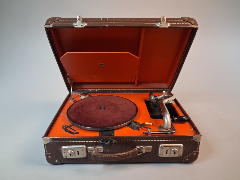 Resegramofon. Sporting.