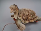 STEIFF. Sköldpadda på hjul, 1950-tal.