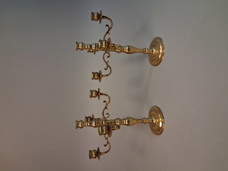 2 Kandelabrar, Ljusstakar. Mässing.