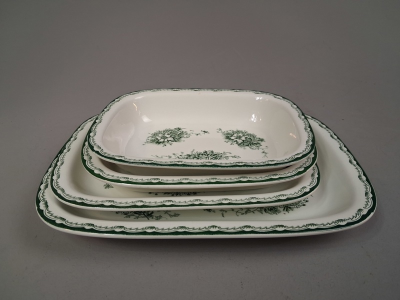 4 Uppläggningsfat. "Gröna Anna", Rörstrand.