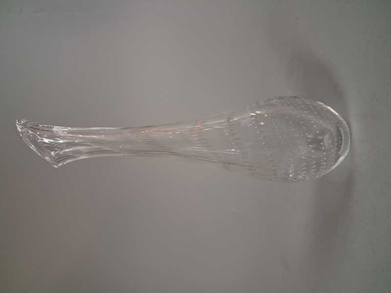 VICKE LINDSTRAND. Vas. Kosta, signerad.