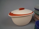 Diverse Tupperware.