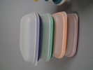 Diverse Tupperware.
