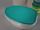 Diverse Tupperware.