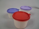 Diverse Tupperware.