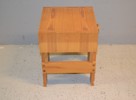 RUBEN WARD. Nattduksbord, furu, AB Nybrofabriken, Fröseke, 1970-talet.