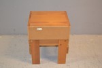 RUBEN WARD. Nattduksbord, furu, AB Nybrofabriken, Fröseke, 1970-talet.