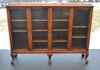 Vitrinskåp. Chippendale-stil, 1900-talet.