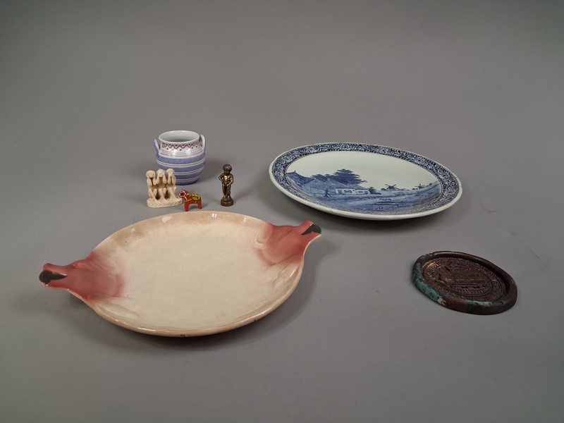 Diverse. Bl.a Delfts, Rörstrand m.m.