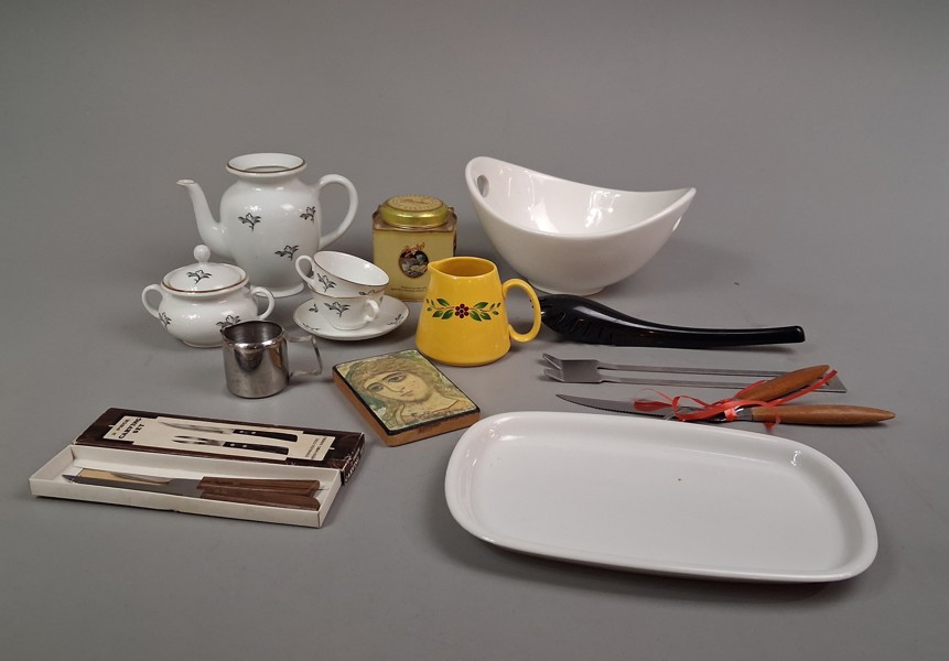 Diverse porslin, keramik m.m.