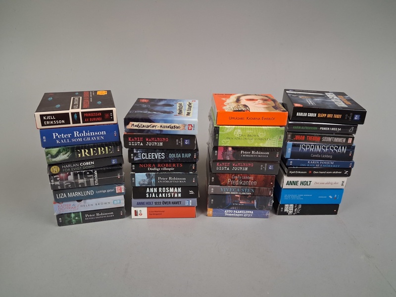 Ljudböcker. Mestadels oöppnade.