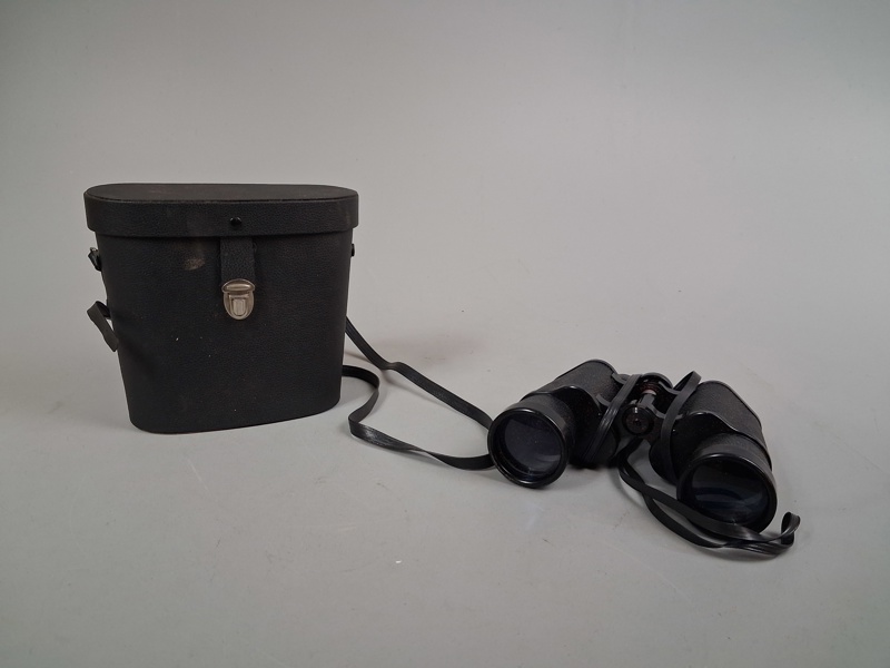 Kikare. Pollux 7x50.