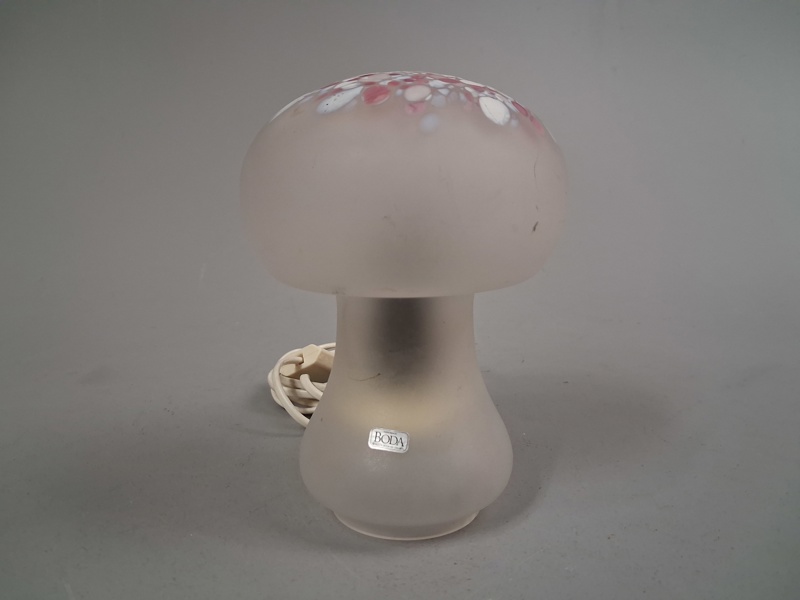 MONICA BACKSTRÖM. Bordslampa, Svampmodel, Kosta Boda.