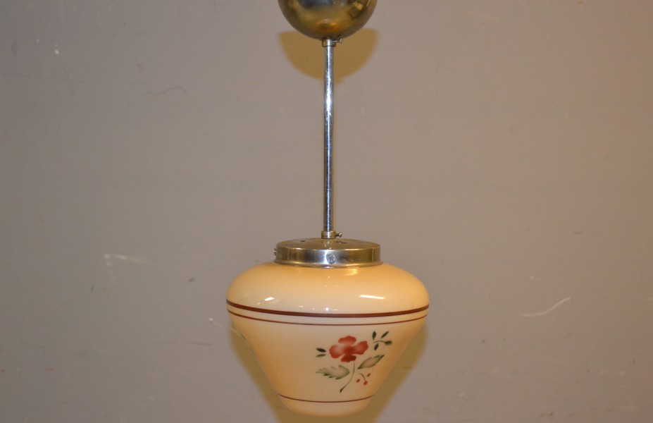 Taklampa. Funkis, 1940/50-talet.