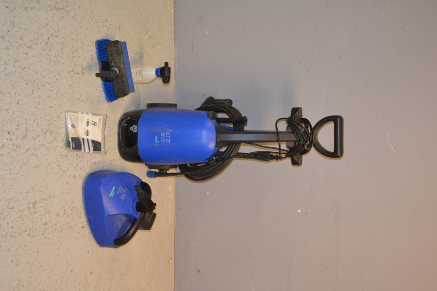 Högtryckstvätt. Alto, med tillbehör.