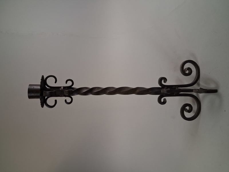 Golvljusstake, Gjutjärn.