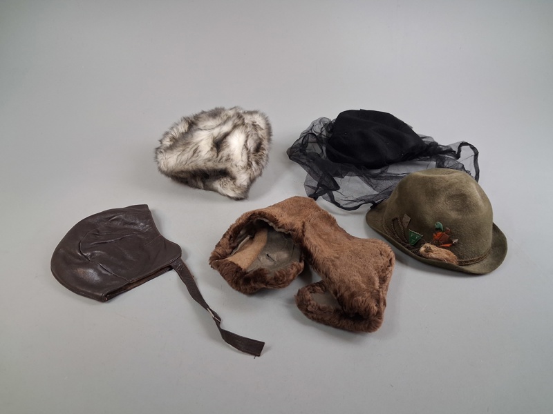 Diverse hattar/mössor m.m.