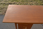 Skrivbord med klaff. Teak, 1950/60-talet.