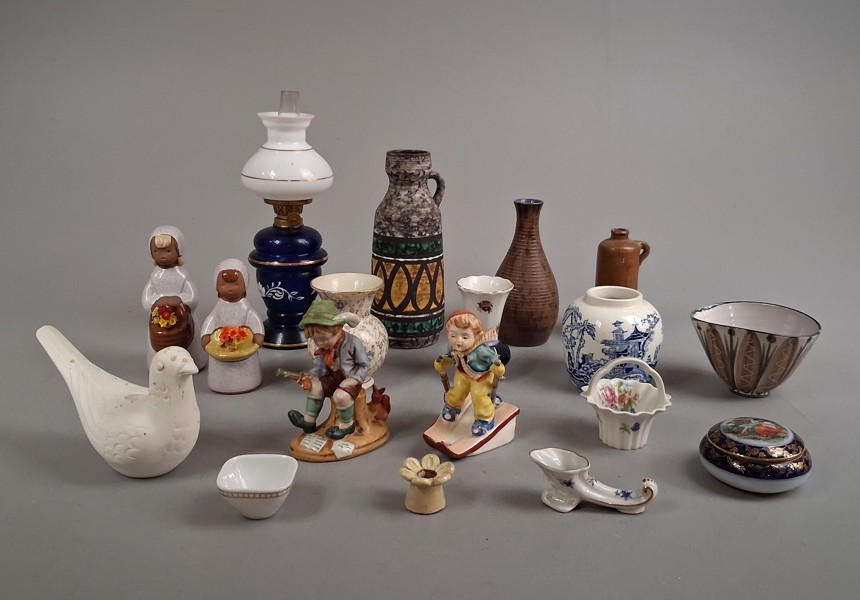 Diverse porslin & keramik, JIE Laholm.