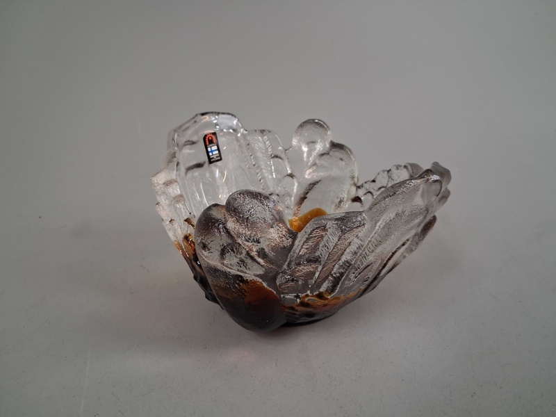 Skål, Duva. Humppila. Signerad & Etikett märkt. Pertti Santalahti.