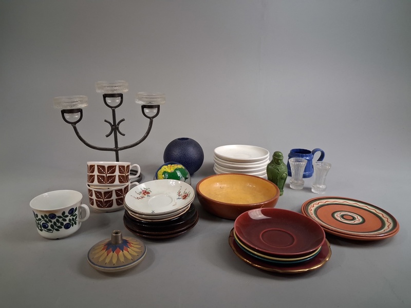 Diverse porslin & keramik. Bl.a Höganäs, Gefle, Nittsjö m.m.