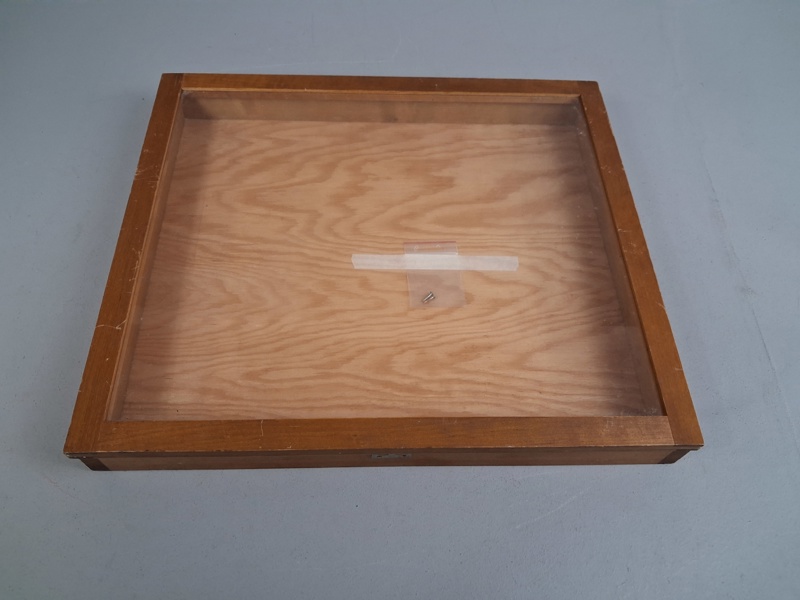 Informationsskåp. Går att användas Liggande/Hängande.