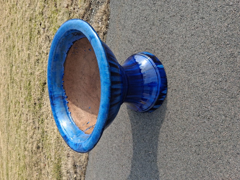 Stor kruka, utomhus.