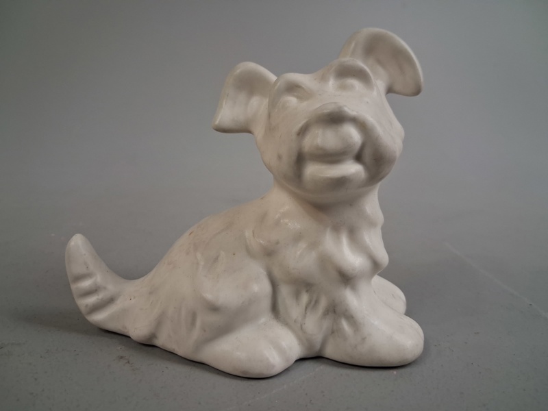 Figurin. Hund. Märta Willborg. Gefle/Upsala Ekeby, "Pricken".