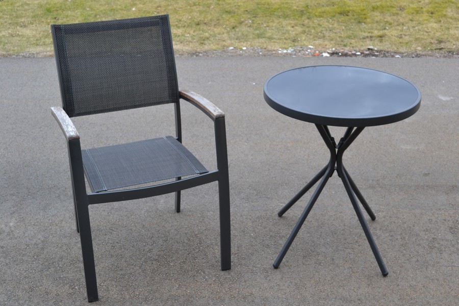 Trädgårdsstol Jutlandia & bord Jysk.