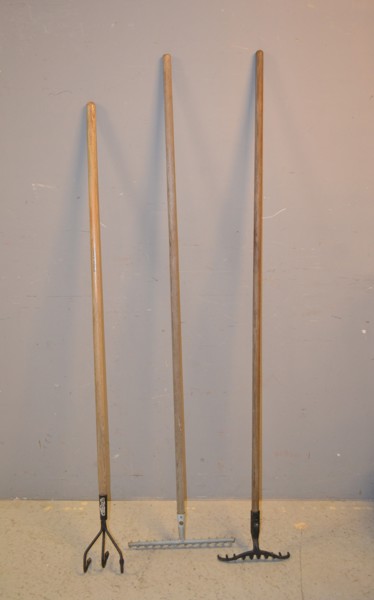 3 Trädgårdsredskap.