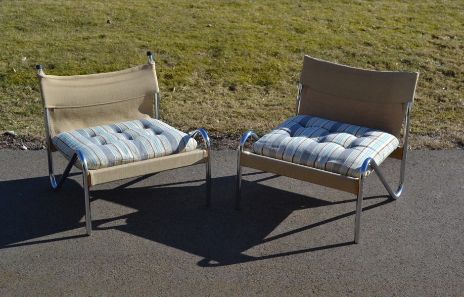 2 Fåtöljer. Krom & tyg, 1970-talet, fabrikat okänt.