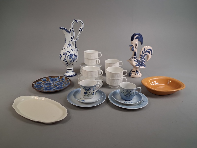 Diverse porslin & keramik. Bl.a Svaneholm, Christineholm m.m.
