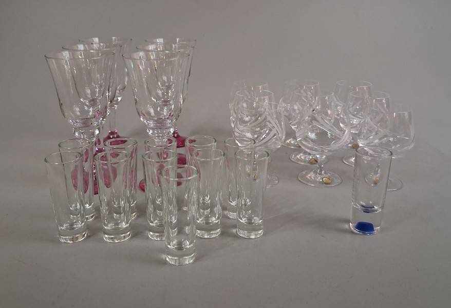 Diverse glas. Bl.a Bohemia.