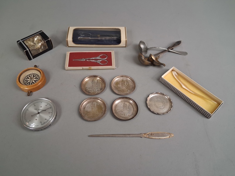 Diverse. Bl.a Nysilver.