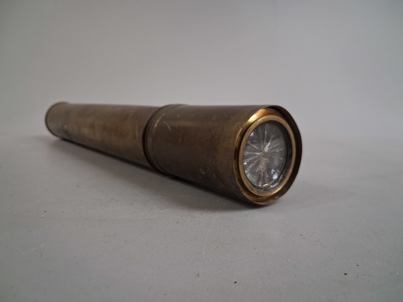 Tubkikare, mässing.