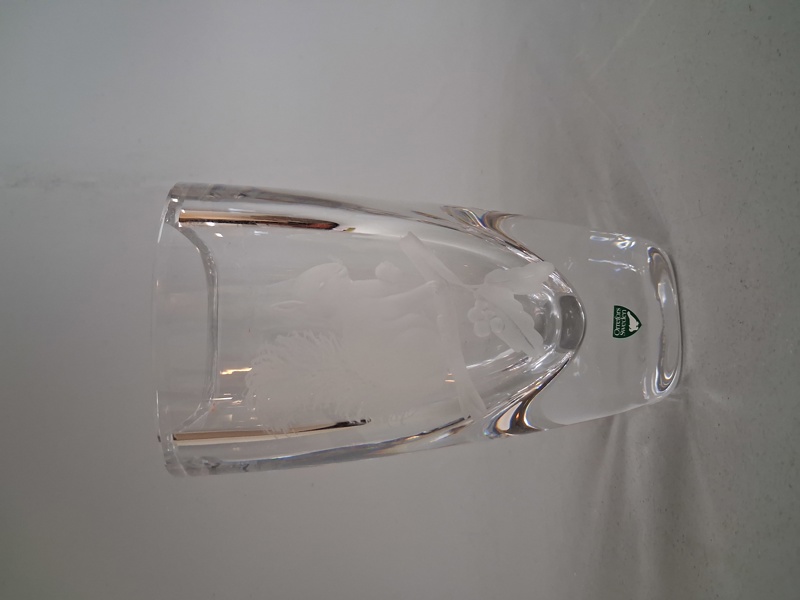 VICKE LINDSTRAND. Vas, Orrefors, Ekorre.