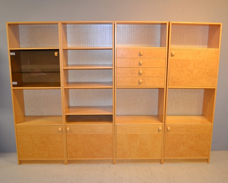 Bokhylla. Masurbjörk, 4 sektioner.