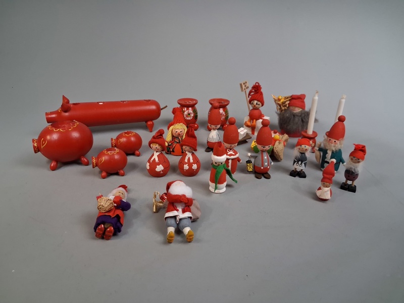 Diverse Jul, Träslöjd. Bl.a A-Bra, Värnamo.