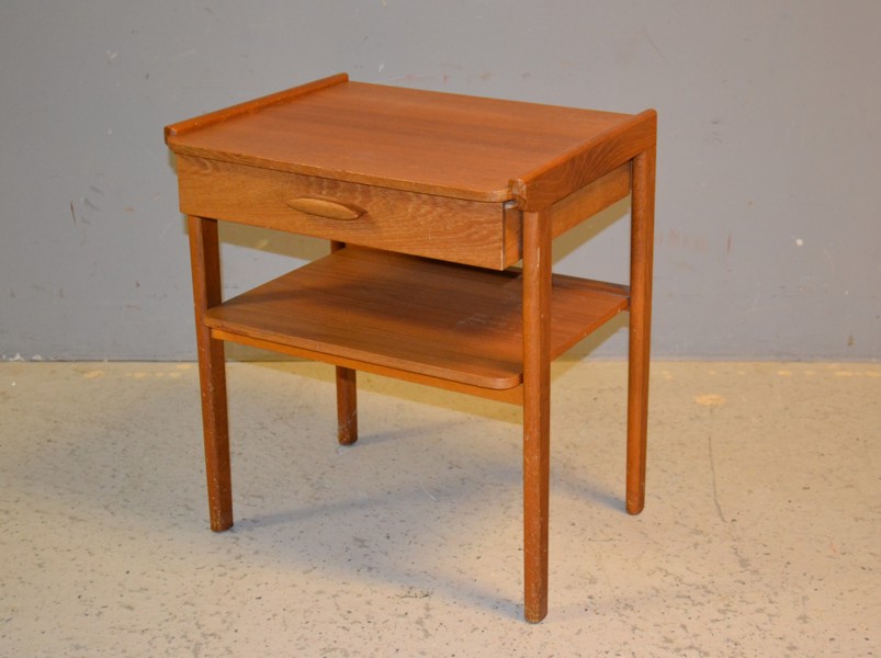 Sängbord. Teak, Bröderna Ahlqvist, Skånes Värsjö.