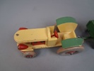 Traktor med släp, trä, Leksaksbil. Möjligtvis BRIO.