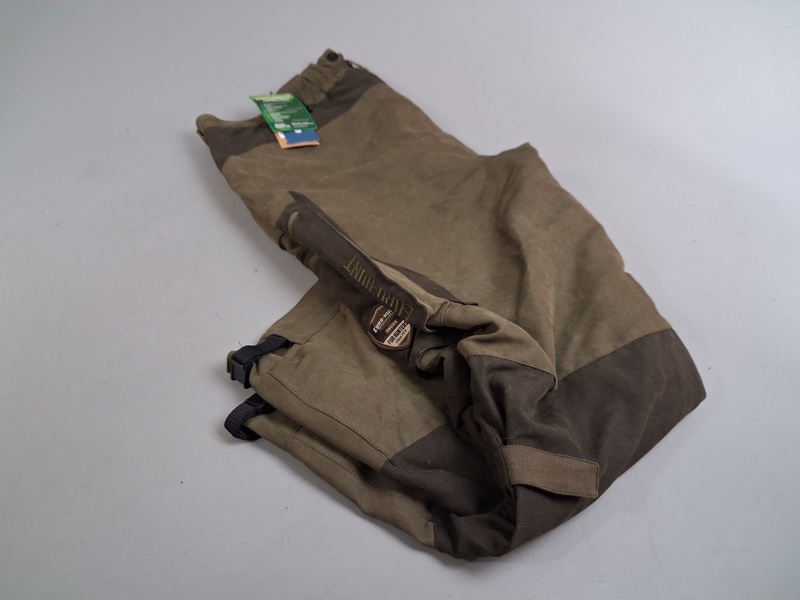 Jaktbyxor Moose Classic. Storlek D124, Oanvända.