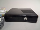 XBOX 360 med tillbehör & spel.