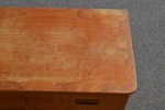 Byrå. Teak, 3 lådor, 1950/60-talet.